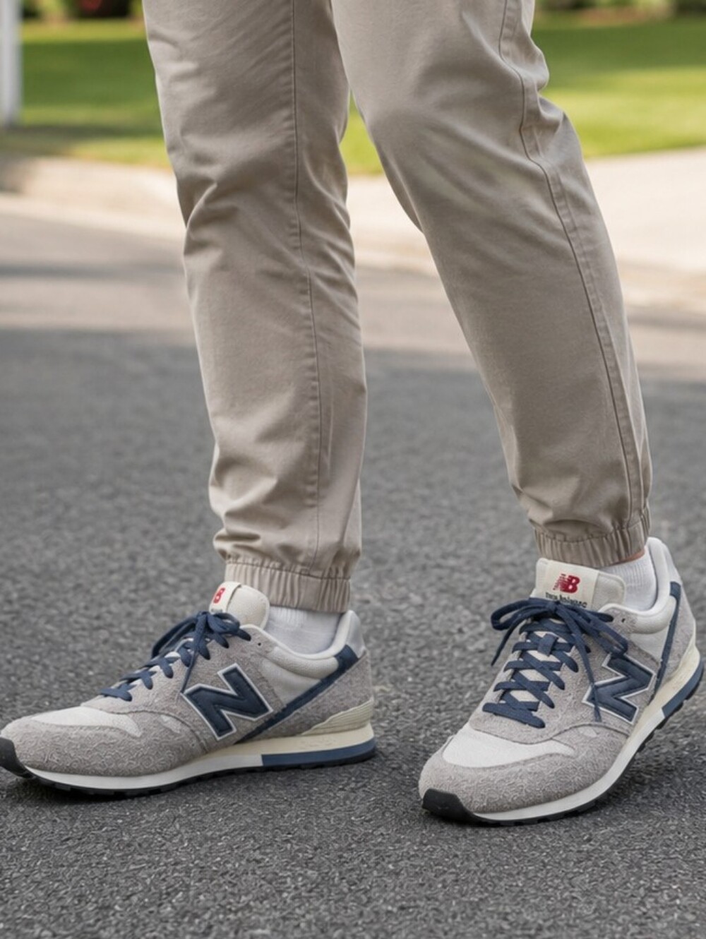 New Balance Men's Sneakers Blue Gray & White Size 14
